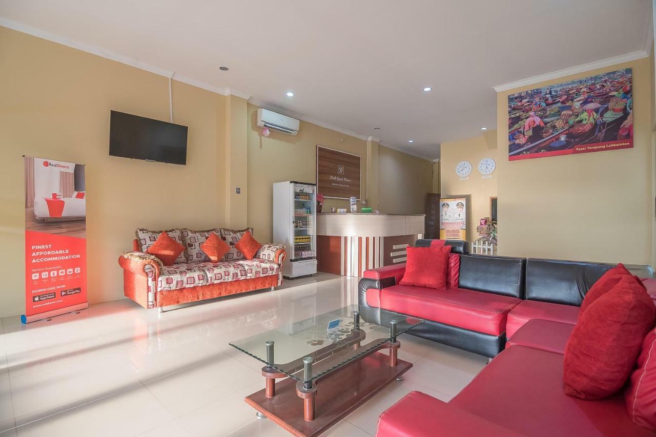 Reddoorz Plus Near Syamsudin Noor Airport 3 Banjarbaru Екстериор снимка