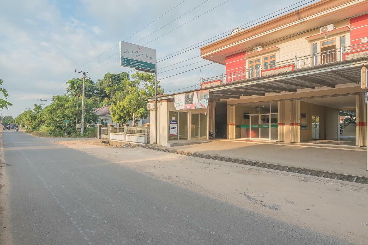 Reddoorz Plus Near Syamsudin Noor Airport 3 Banjarbaru Екстериор снимка